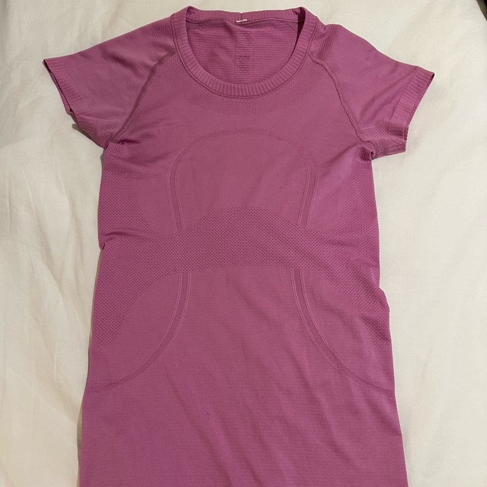 Swiftly Tech Short Sleeve Shirt